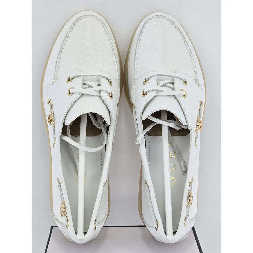 Guess Yomaya Boat Shoes Womens 6 White Leather Loafers Moccasins - NEW